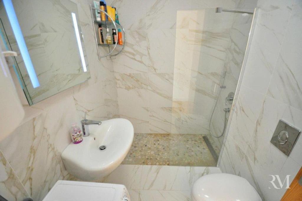 Ds Apartment 多布罗塔 外观 照片